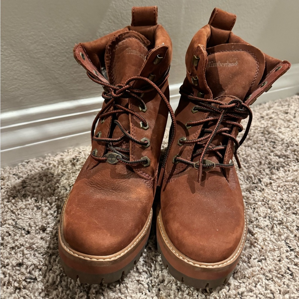 New Timberlands. Cinnamon Brown. Sz 7.5.